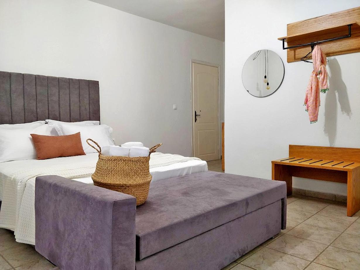 Sivilla Studios Áfitos Zimmer foto